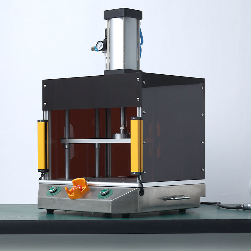 KarditsaAir tightness test fixture